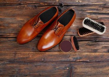 Quel produit utiliser pour nettoyer les chaussures en cuir ?