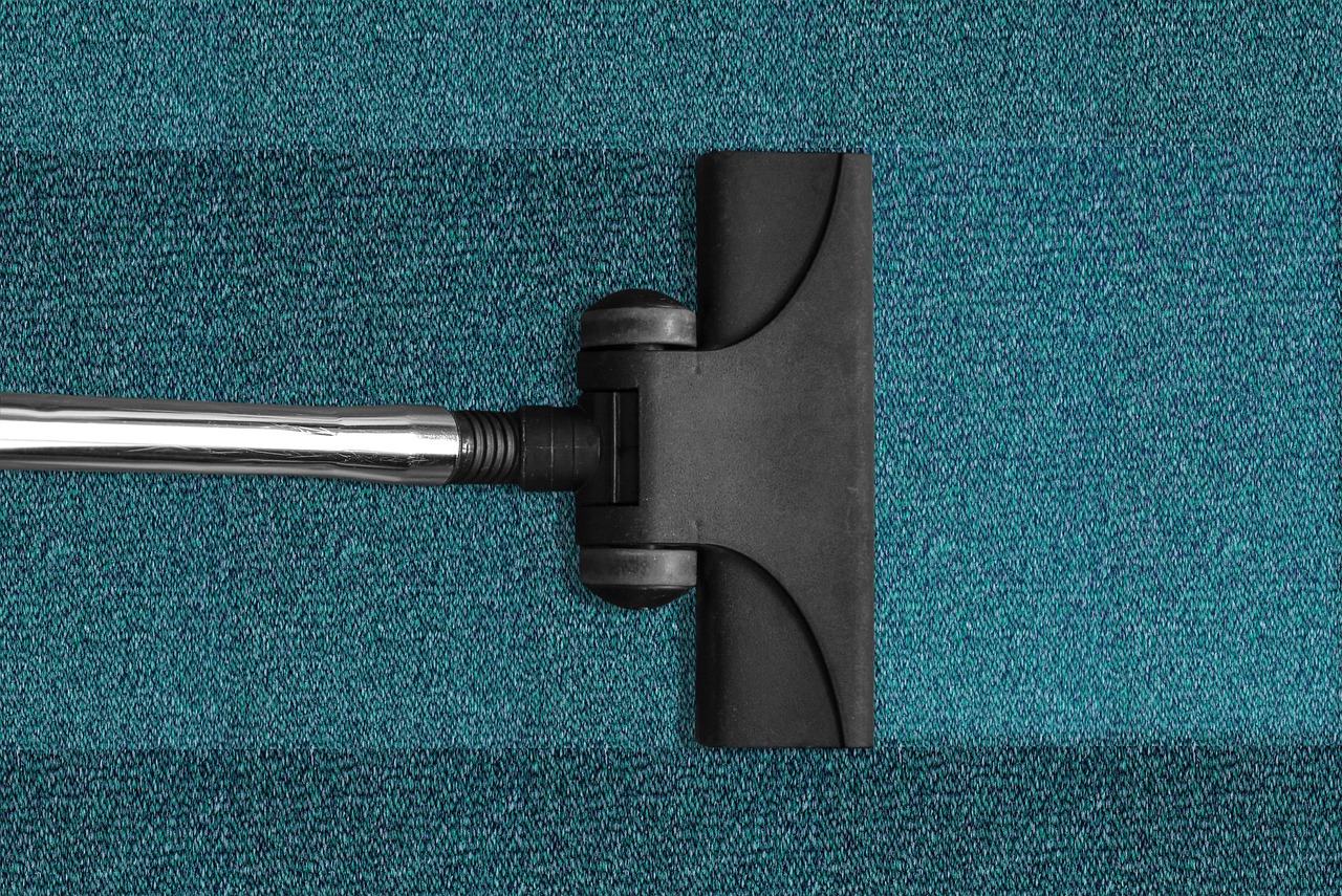 Les outils et produits à avoir pour un nettoyage de tapis