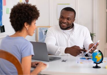 La méthode sandwich pour donner un feedback: bonne ou mauvaise idée?