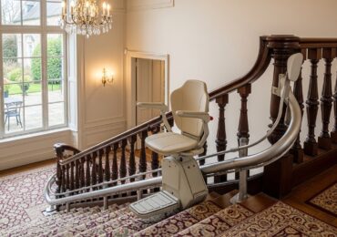 Monte-escalier tournant sur mesure : précision