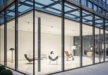 Extension bâtiment acier vitrée : créer un showroom lumineux