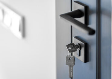 Sécurité domicile : renforcer la porte de service