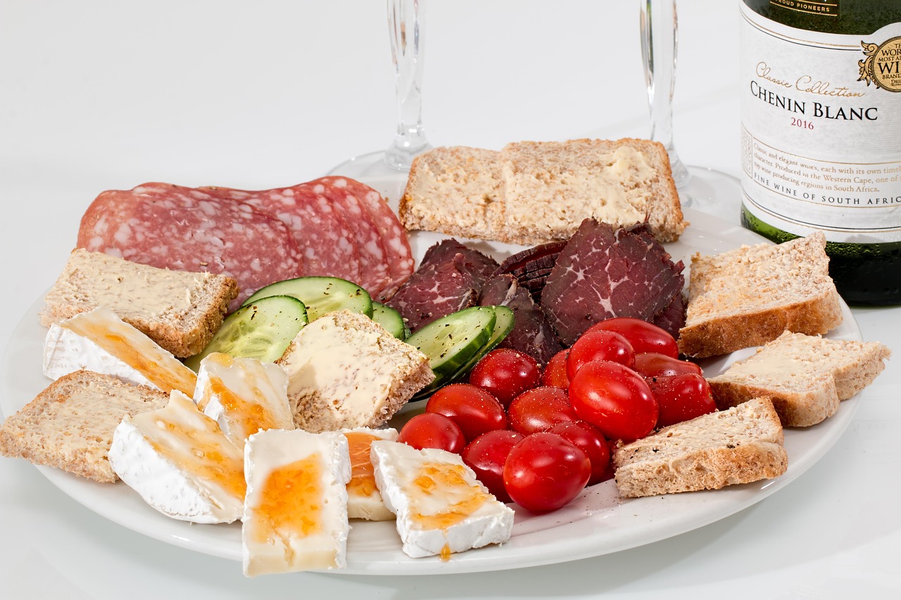 découvrez nos services de catering sur mesure, adaptés à tous vos événements, pour une expérience culinaire réussie et mémorable.