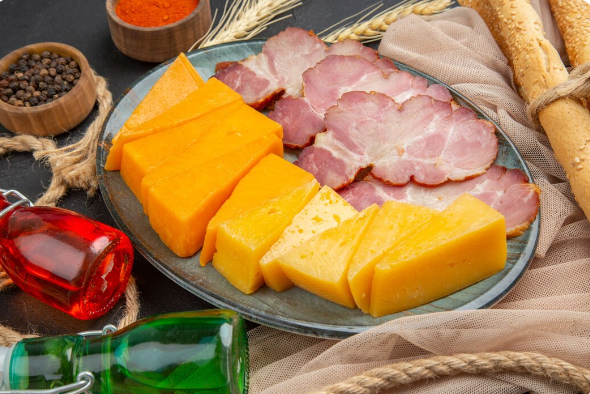 charcuteries et de fromages
