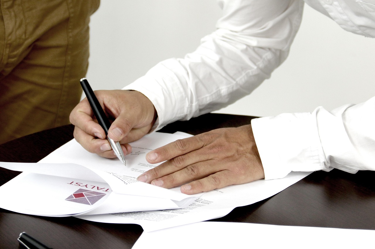 découvrez les clauses essentielles des contrats de privatisation de restaurant pour sécuriser vos accords et optimiser la gestion de votre établissement.