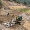Comment stabiliser un talus abrupt par un terrassement en gradins ?